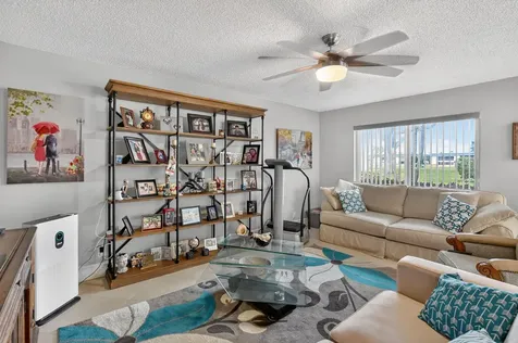 549 Flanders L Delray Beach FL 33484