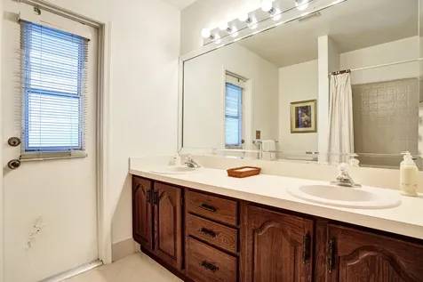 606 Juniper Place Wellington FL 33414