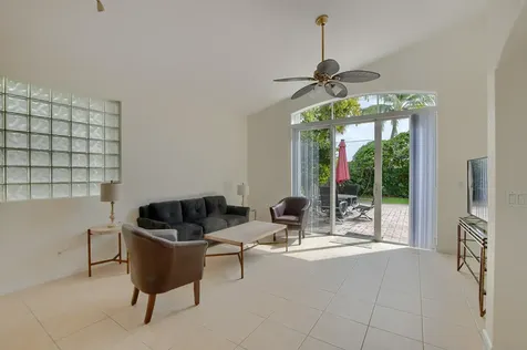 1225 E Magnolia Circle Delray Beach FL 33445