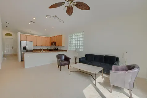 1225 E Magnolia Circle Delray Beach FL 33445