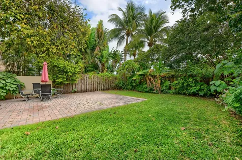 1225 E Magnolia Circle Delray Beach FL 33445