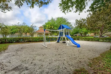 1225 E Magnolia Circle Delray Beach FL 33445