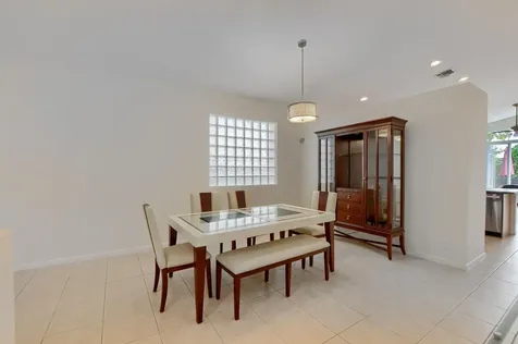 1225 E Magnolia Circle Delray Beach FL 33445