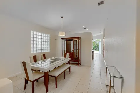 1225 E Magnolia Circle Delray Beach FL 33445