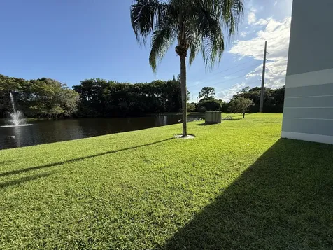 5962 Morningstar Circle Delray Beach FL 33484