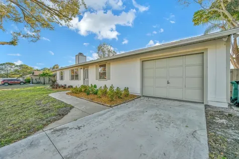 1722 Se Biddle Lane Port Saint Lucie FL 34983