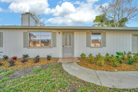 1722 Se Biddle Lane Port Saint Lucie FL 34983