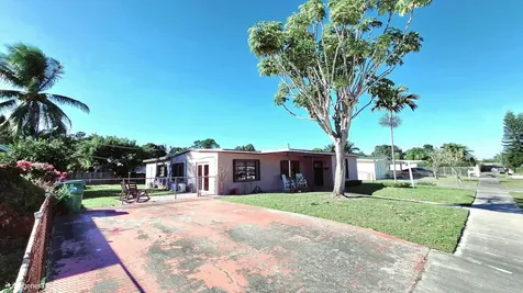16430 Nw 20th Avenue Miami Gardens FL 33054