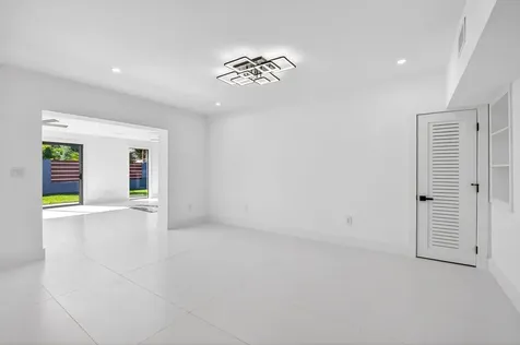 1410 Beta Court Lake Clarke Shores FL 33406
