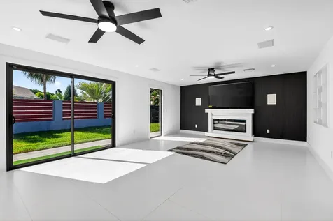 1410 Beta Court Lake Clarke Shores FL 33406
