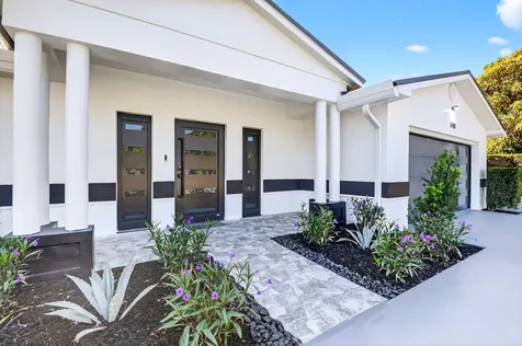 1410 Beta Court Lake Clarke Shores FL 33406