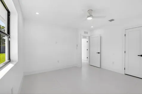 1410 Beta Court Lake Clarke Shores FL 33406