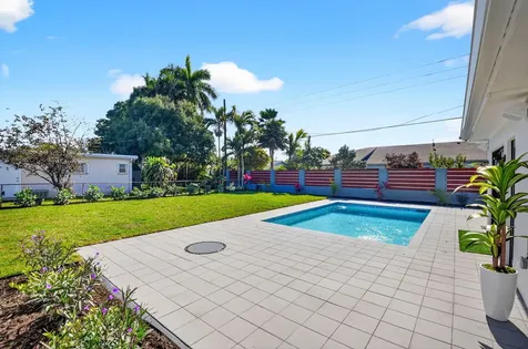 1410 Beta Court Lake Clarke Shores FL 33406