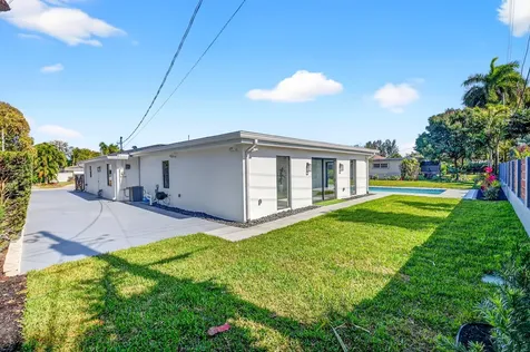 1410 Beta Court Lake Clarke Shores FL 33406