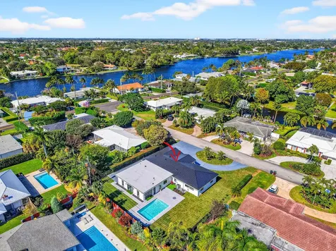 1410 Beta Court Lake Clarke Shores FL 33406