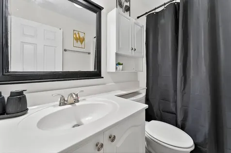 8063 Via Hacienda Riviera Beach FL 33418