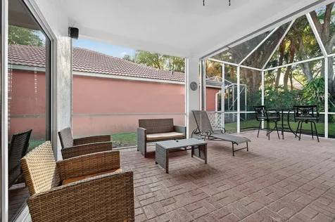 8063 Via Hacienda Riviera Beach FL 33418