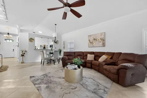 8063 Via Hacienda Riviera Beach FL 33418