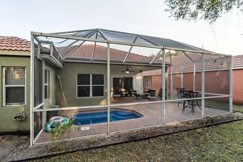 8063 Via Hacienda Riviera Beach FL 33418