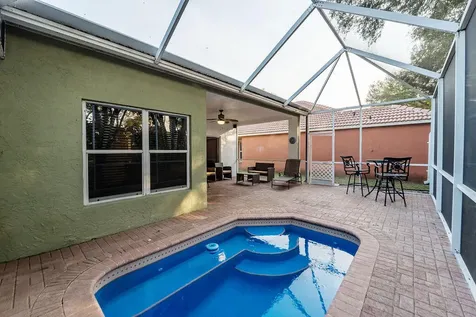 8063 Via Hacienda Riviera Beach FL 33418