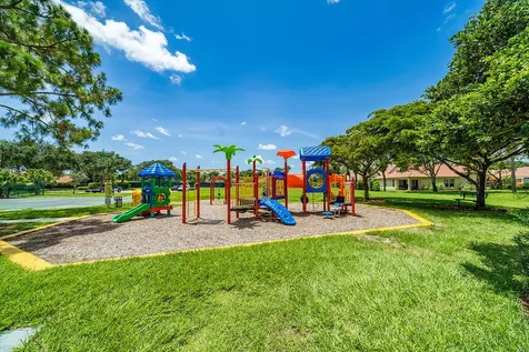 8063 Via Hacienda Riviera Beach FL 33418
