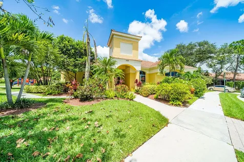 8063 Via Hacienda Riviera Beach FL 33418