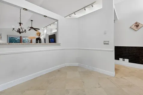 8063 Via Hacienda Riviera Beach FL 33418