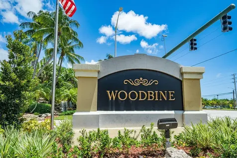 8063 Via Hacienda Riviera Beach FL 33418
