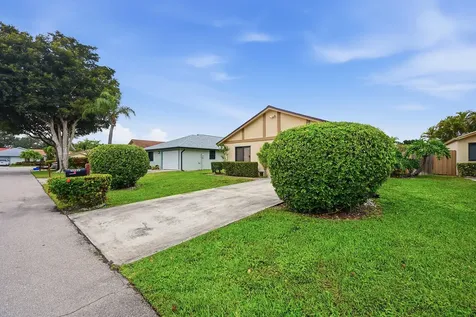 3135 Nw 13th Street Delray Beach FL 33445