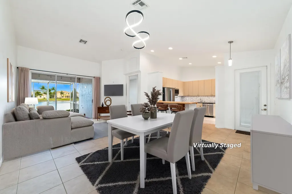 8597 Mangrove Cay West Palm Beach FL 33411