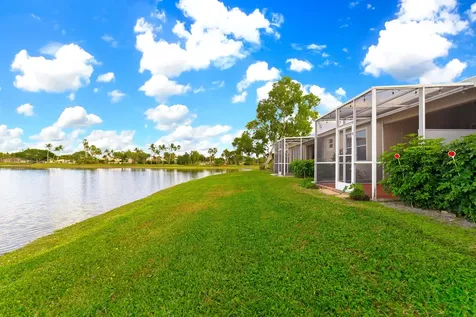 8597 Mangrove Cay West Palm Beach FL 33411
