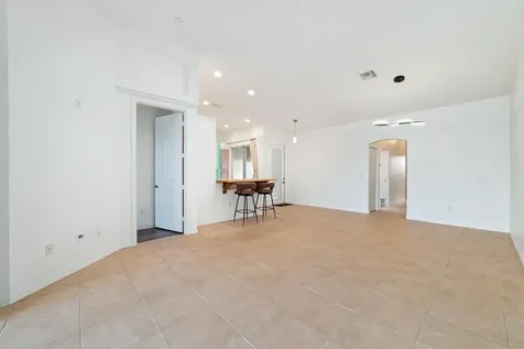 8597 Mangrove Cay West Palm Beach FL 33411