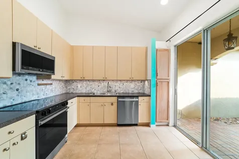 8597 Mangrove Cay West Palm Beach FL 33411