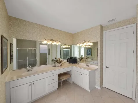 5318 Landon Circle Boynton Beach FL 33437
