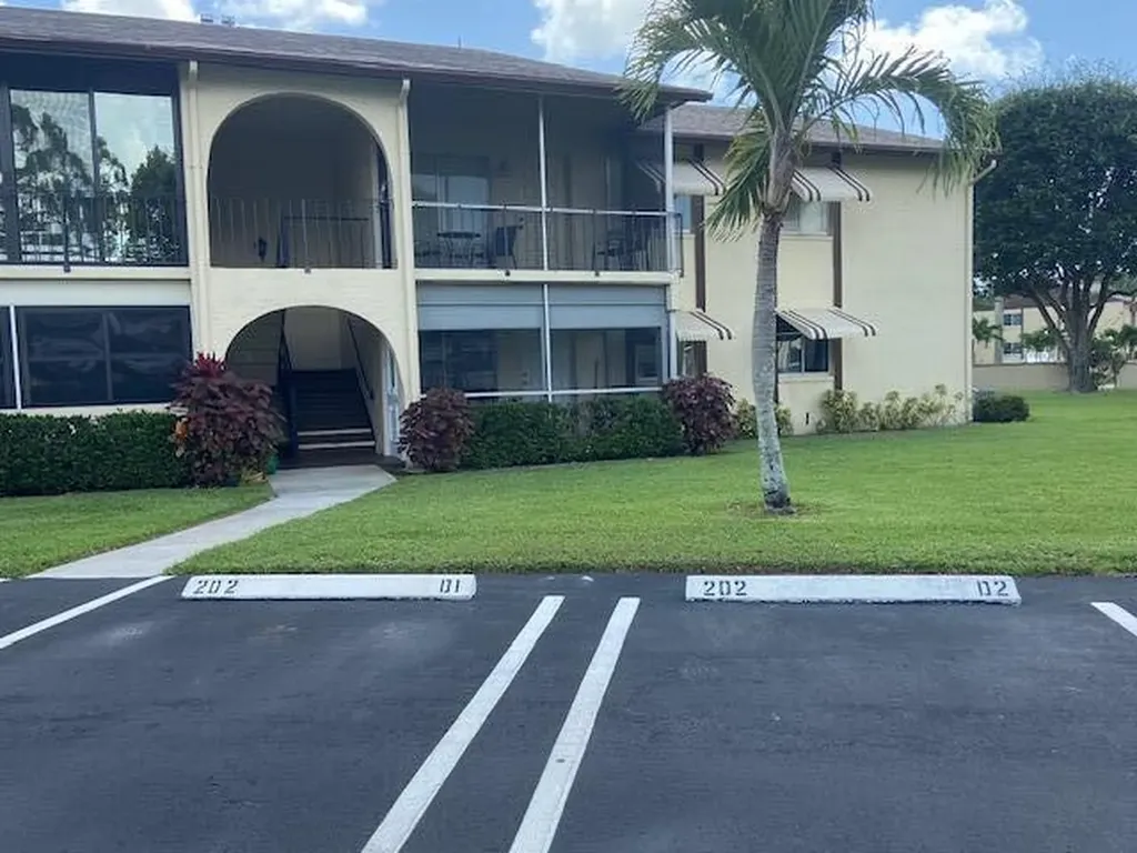 3526 La Palmas Court Greenacres FL 33463