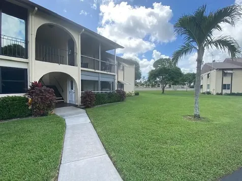 3526 La Palmas Court Greenacres FL 33463
