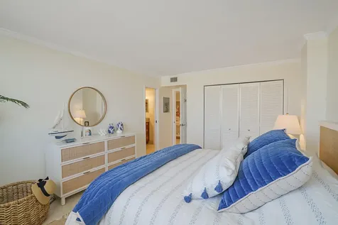 1051 Hillsboro Mile Hillsboro Beach FL 33062