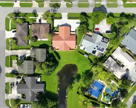 1120 Hyacinth Place Wellington FL 33414