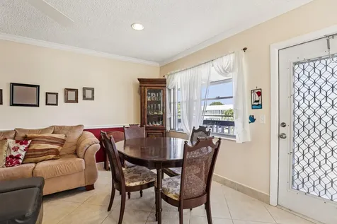 104 Oakridge Deerfield Beach FL 33442