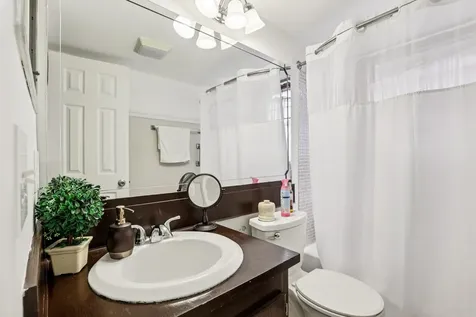 104 Oakridge Deerfield Beach FL 33442