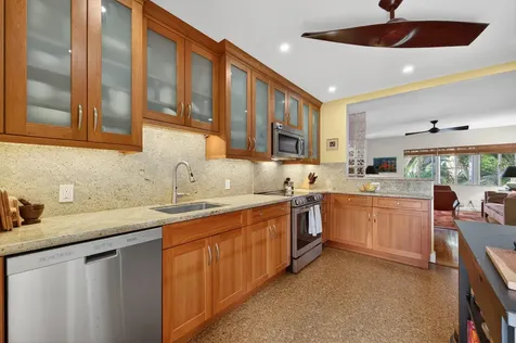 381 S Lake Drive Palm Beach FL 33480