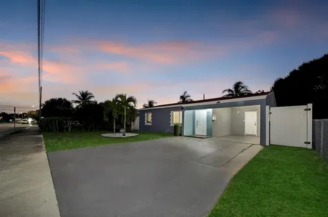 3331 Lake Avenue West Palm Beach FL 33405