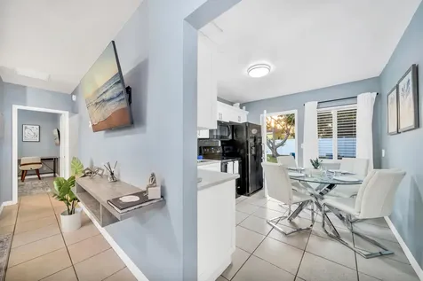 3331 Lake Avenue West Palm Beach FL 33405