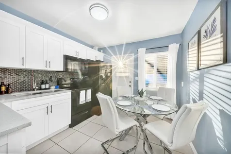 3331 Lake Avenue West Palm Beach FL 33405