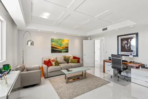 50 East Road Delray Beach FL 33483