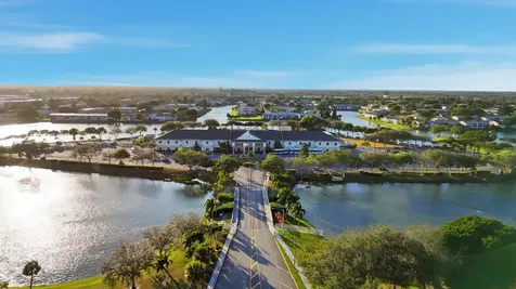 144 Canterbury F West Palm Beach FL 33417