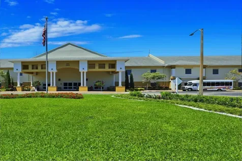 144 Canterbury F West Palm Beach FL 33417