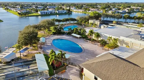 144 Canterbury F West Palm Beach FL 33417