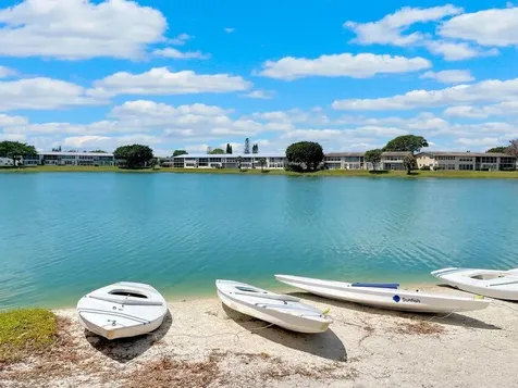 144 Canterbury F West Palm Beach FL 33417