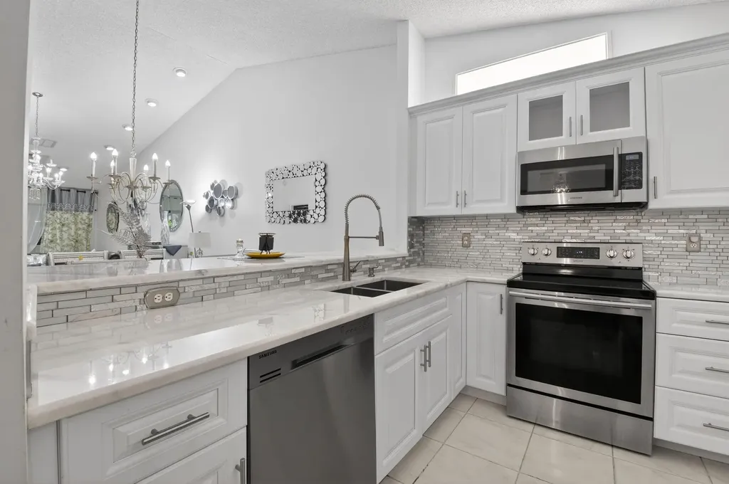 5782 Brook Bound Lane Boynton Beach FL 33437